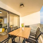Blue Waves, Beachfront Modern * Mandre