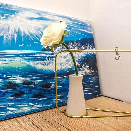 Apartment Blue Waves, Beachfront Modern