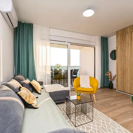 Blue Waves, Beachfront Modern